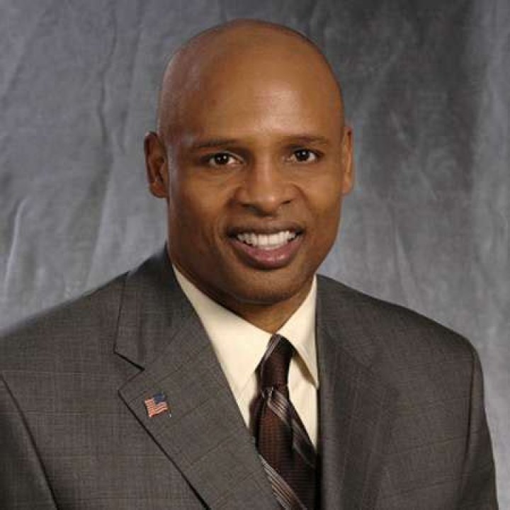 Aaron Gordon Bio-salary, net worth, married, affair, career, contract, stats, nationality, age, earnings, height, weight