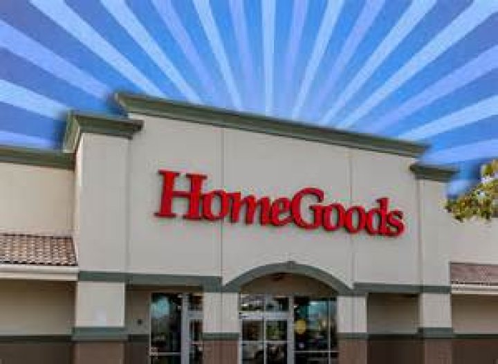 “Brady Bunch” Star Susan Olsen Reveals Truth About Rumored Co-Star Affair