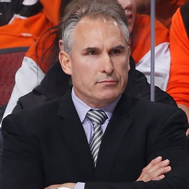Craig Berube Biography- NHL player, Contract, Salary, Earnings, Net worth, Stats, Married, Relationship, Affair, age, Height, Family, Wife, Children
