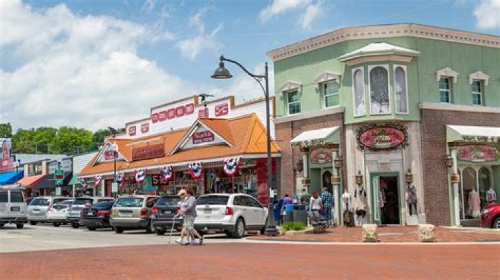 Does Richard Branson Have Any Tattoos?