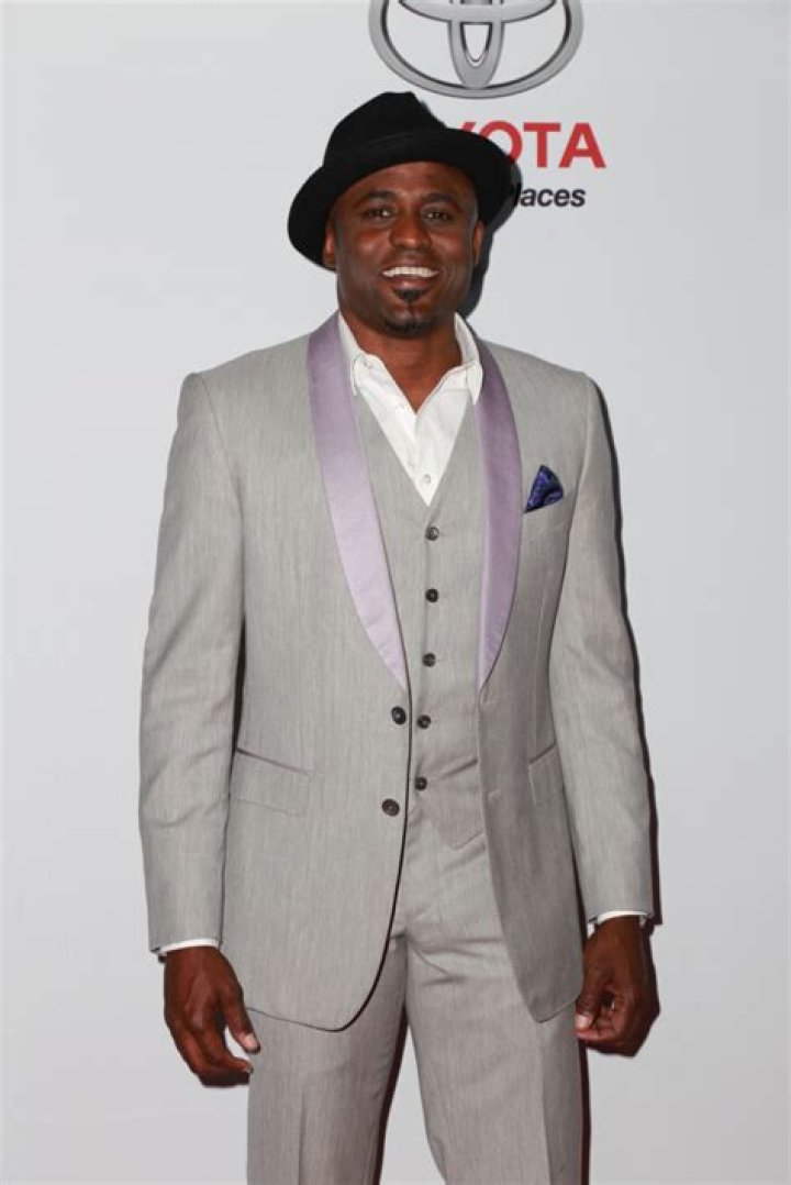 Does Wayne Brady Have Siblings?