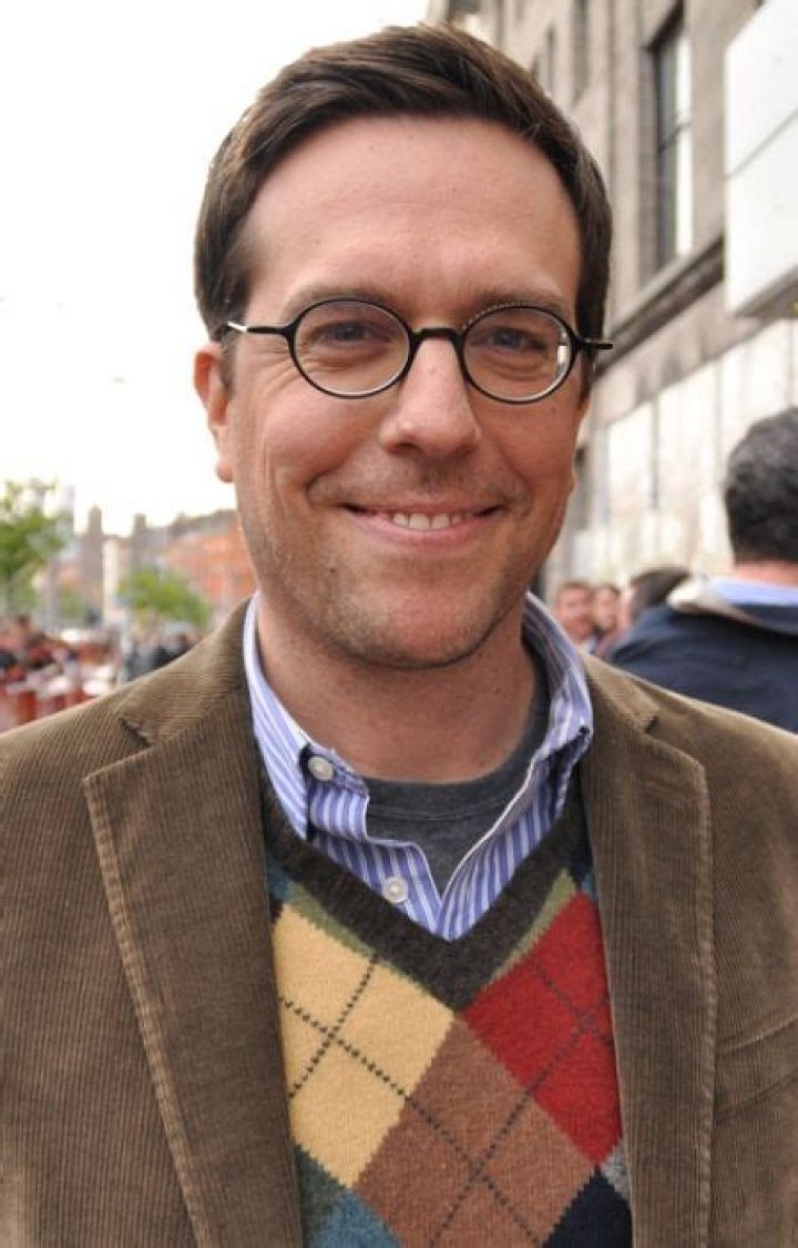Ed Helms Height, Weight, Age, Girlfriend, Family, Facts, Biography