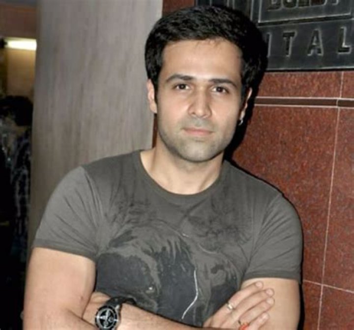 Emraan Hashmi Height, Weight, Age, Spouse, Family, Facts, Biography