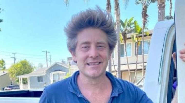Jason Nash Height, Weight, Age, Family, Facts, Education, Biography