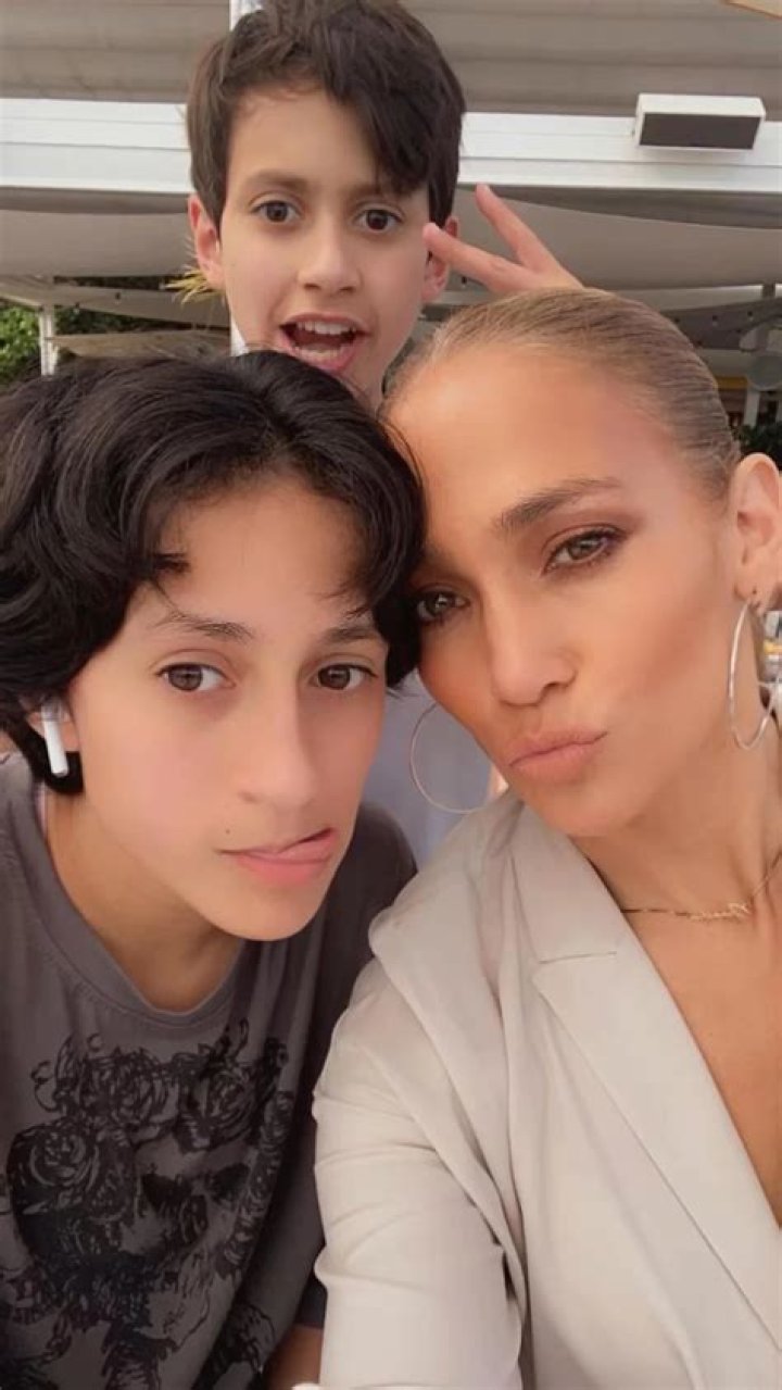 Jennifer Lopez Shares Rare Pic With Ex Marc Anthony and Their Daughter