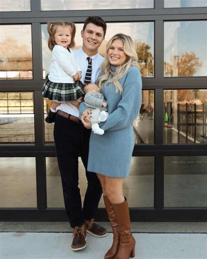 Katie Bates Clark Height, Weight, Age, Spouse, Children, Facts, Biography