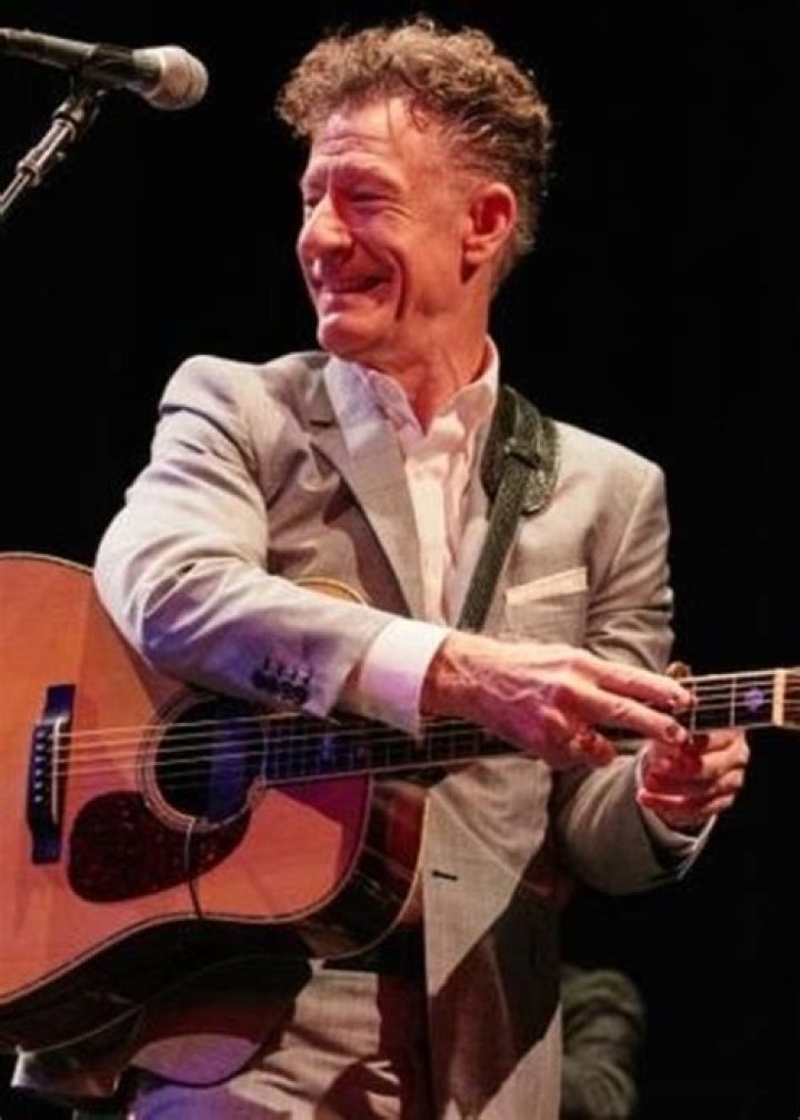 Lyle Lovett Height, Weight, Family, Facts, Spouse, Education, Biography