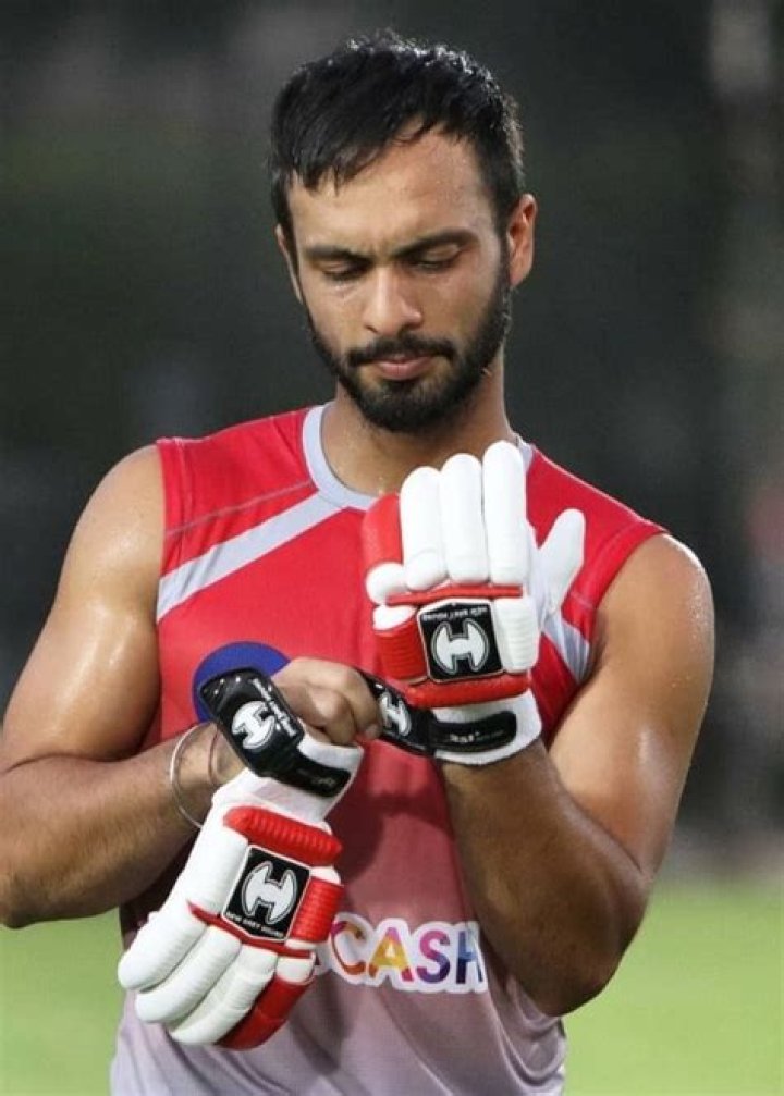 Mandeep Singh Height, Weight, Age, Body Statistics