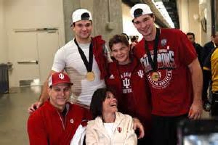 Marcos Alonso Mendoza Height, Weight, Age, Girlfriend, Family, Biography