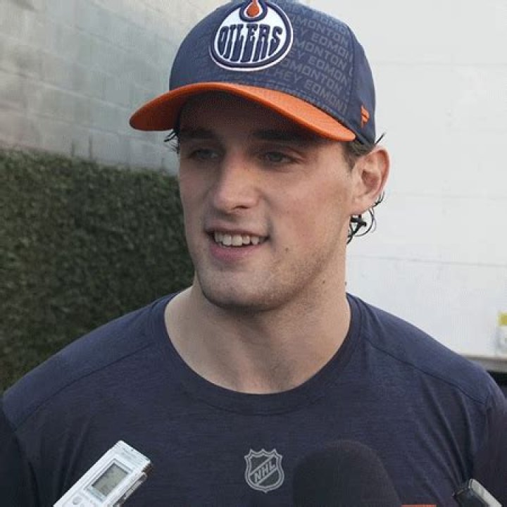 NHL Player Chris Wideman bio, Salary, Net worth, Career Highlights, personal life, girlfriend, affair, Facts