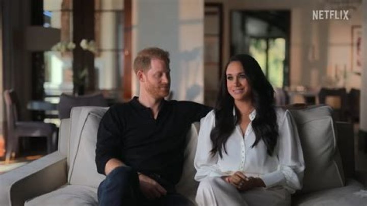 Royal Family Plans to "Put on a Good Show" for Harry & Meghan's Return