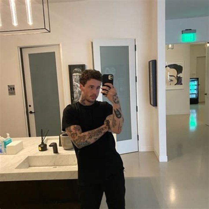 Sage Weeber Height, Weight, Age, Girlfriend, Family