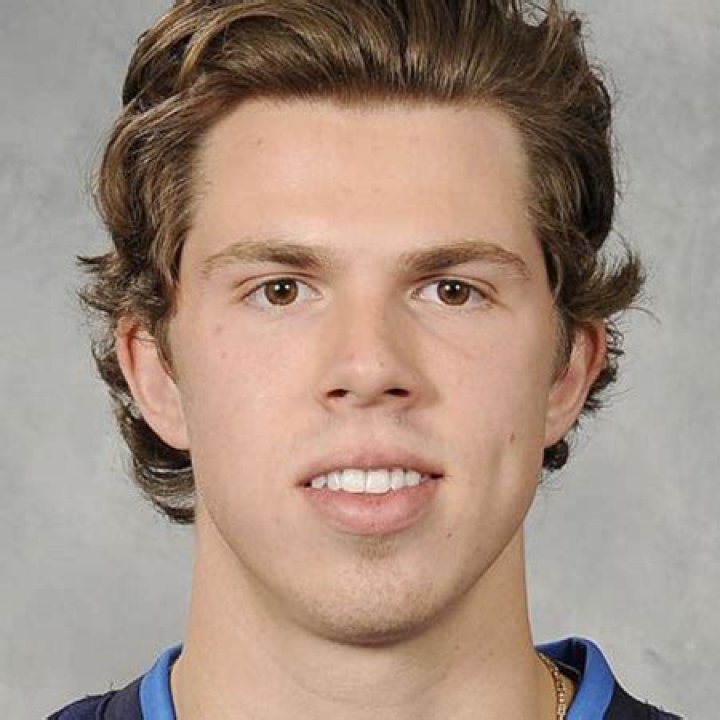 Scott Kosmachuk Biography- Salary, Earnings, Net worth, Married, Relationship, Affair, Age, Height, Family, Girlfriend, Nationality