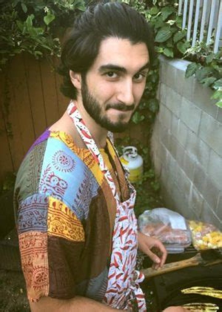 Shayan Sobhian Height, Weight, Age, Family, Girlfriend, Biography